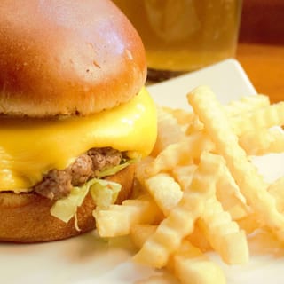 COCHISE COUNTY CHOICE CHEESE BURGER